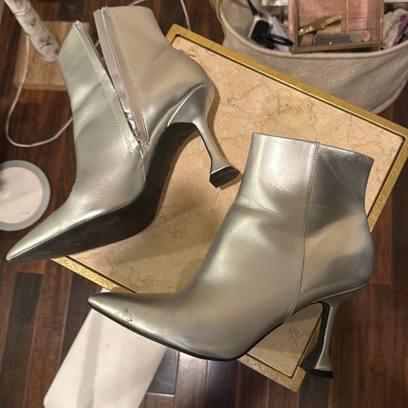 Pre loved silver boot size 10 open edit - Picture 3 of 3